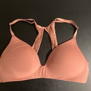 Victoria secret lightly lined bra